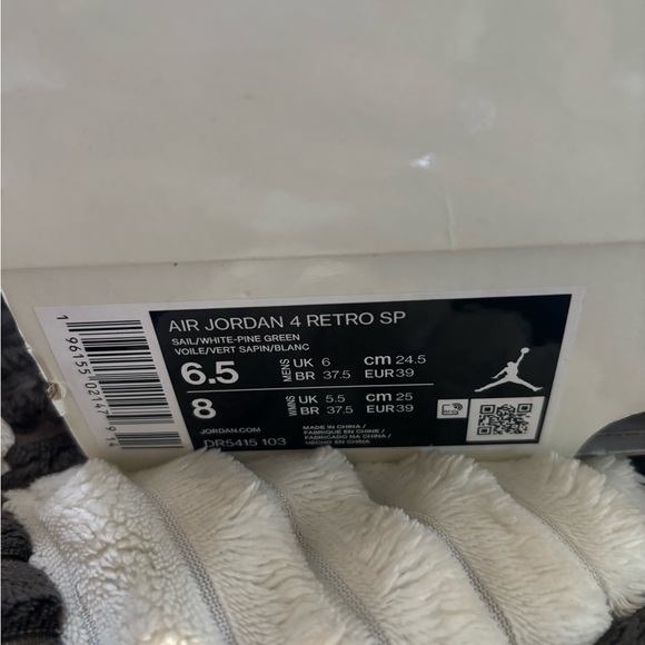 Jordan 4 Retro SB Pine green - Picture 6 of 6